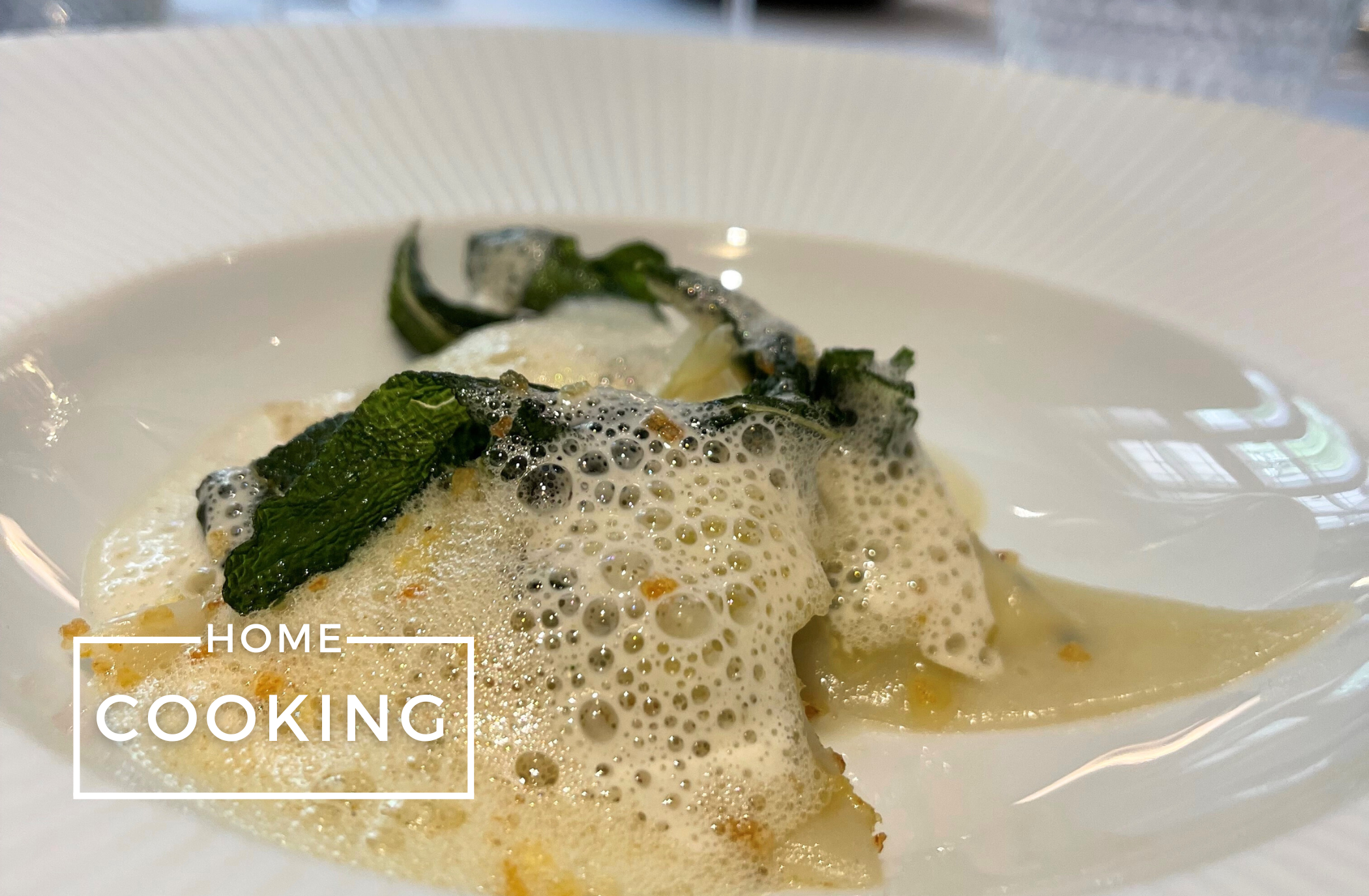 Der Festlichkeiten erster Gang: Ricotta-Salbei-Tascherl von Sigi Schelling