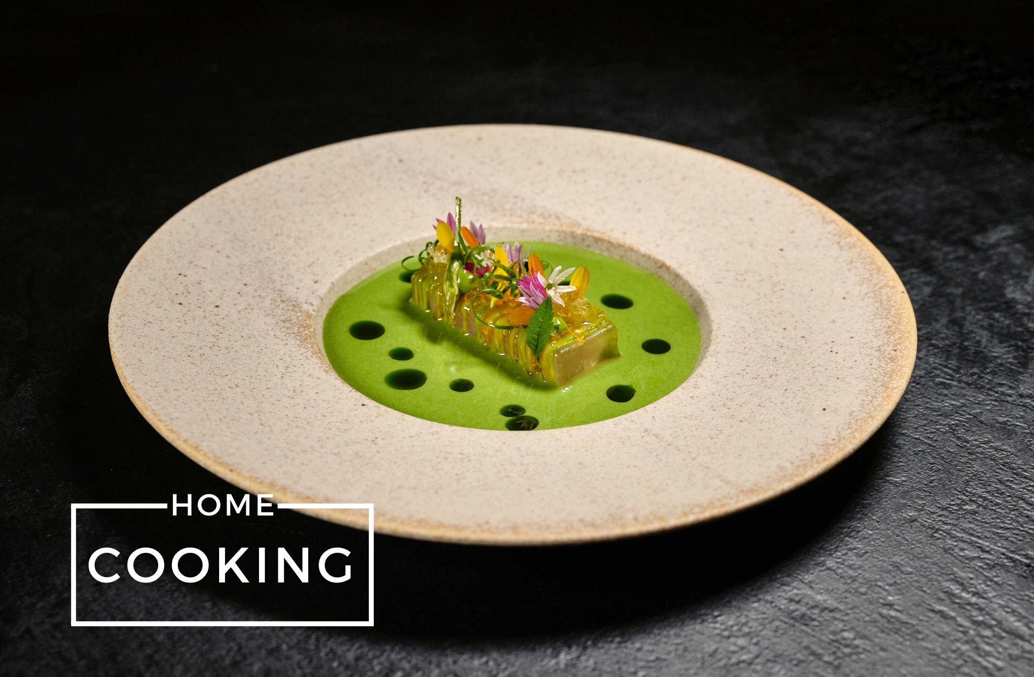 Tellersülze mit Forelle & Frankfurter Grüner Sauce von Maximilian Schmidt